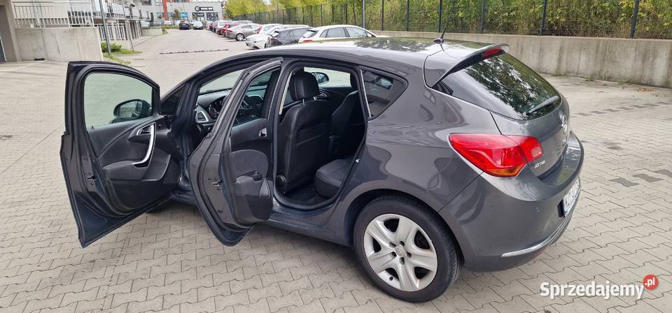 Opel Astra IV 17 CDTI Cosmo STAN mazowieckie Żyrardów