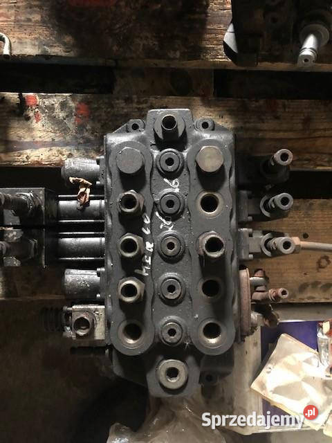 Merlo Rozdzielacz Hydrauliczny wielkopolskie Jastrzębniki sprzedam