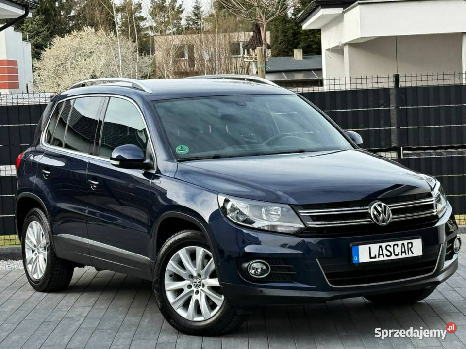 Volkswagen Tiguan 14 125 Lounge Navi Kamera niebieski Radom