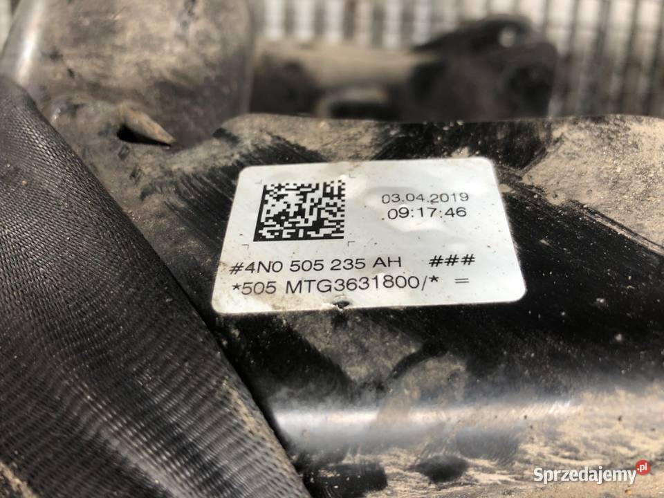 BELKA TYŁ AUDI A8 D5 SedanLimuzyna 4N0505235AH