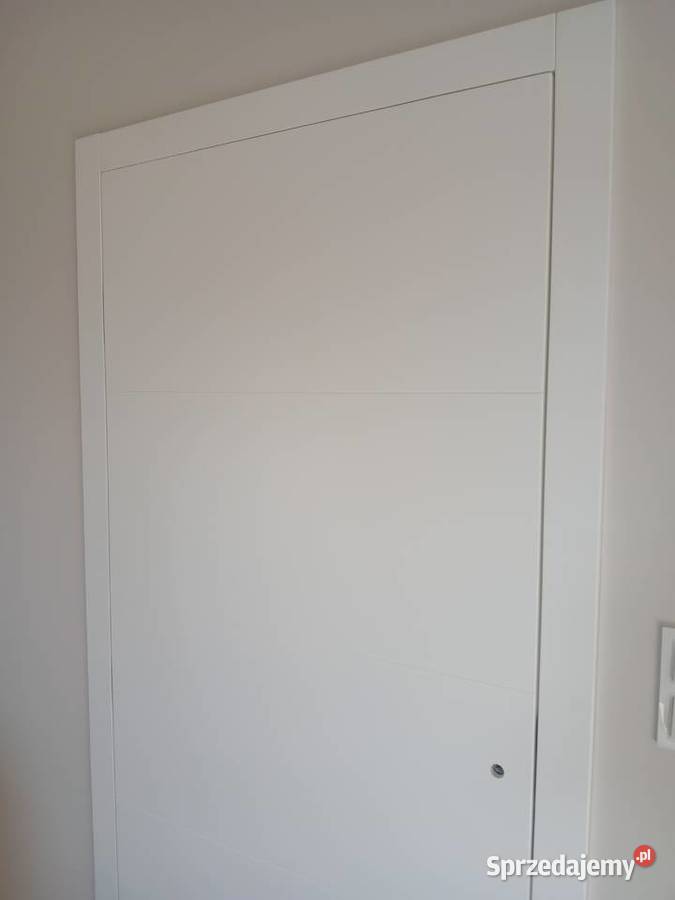 Drzwi drewniane wewnętrzne bezprzylgowe Drzwi wewnętrzne mazowieckie