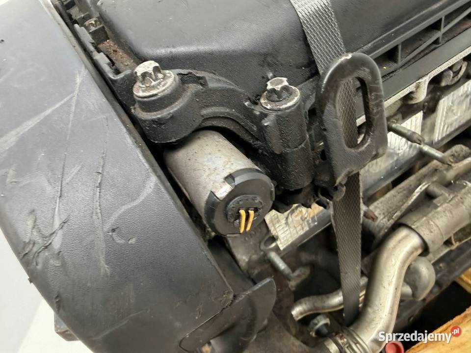 SILNIK Opel Astra IV J III H Zafira B 16 16V 115
