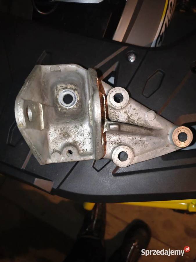 Łapa poduszka silnika prawa 96461357 peugeot 407