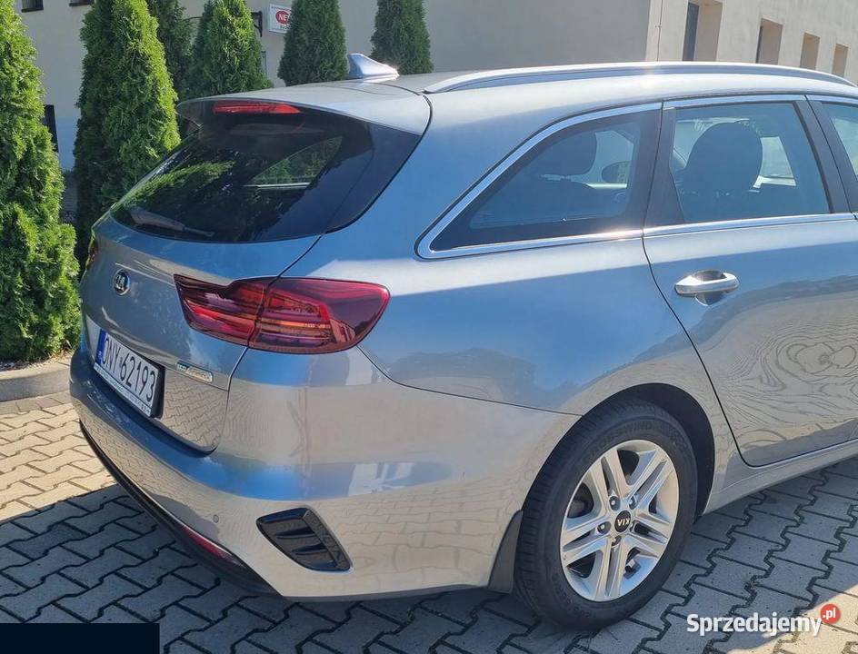 Kia Ceed 16 CRDI Hybryda MHEV 135 2021r nieuszkodzony Cee'd