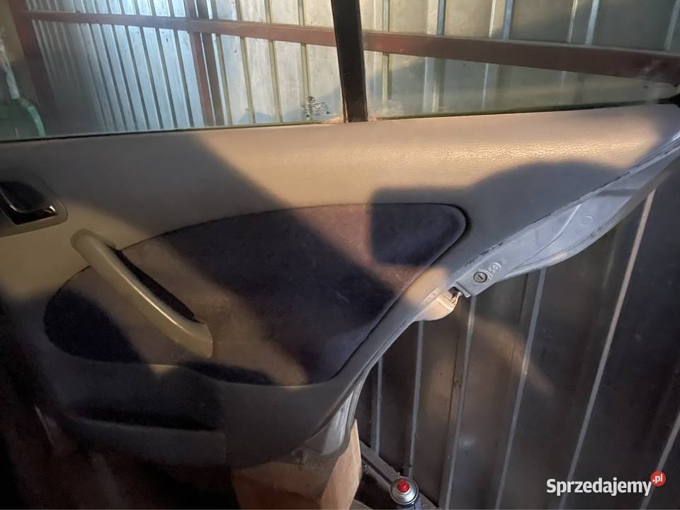 BOCZEK DRZWI TYŁ PRAWY SKODA OCTAVIA I 1 Tapicerki samochodowe Nidzica