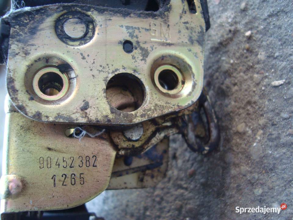 Zamek drzwi Prawy Opel Tigra łódzkie Augustopol sprzedam