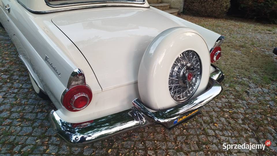 Ford Thunnderbird mazowieckie