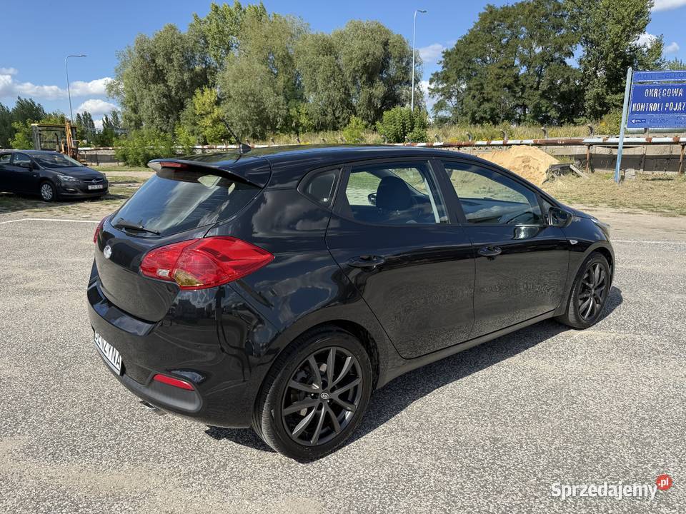 Kia Ceed 14 BENZYNA Klimatyzacja Nawigacja Koła elektryczne szyby