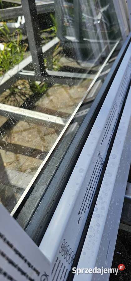 nowe okno 3 szyby białe z nawiewnikiem kotwy Okna ścienne