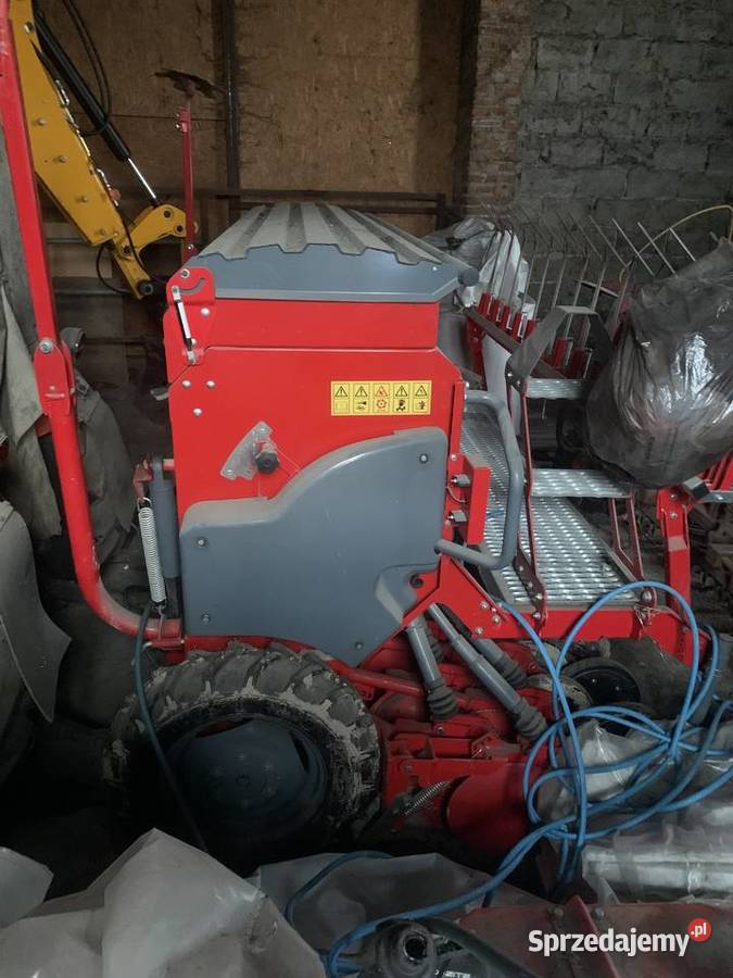 Siewnik zbożowy polonez 550 3d unia famarol