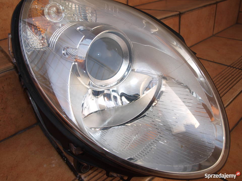 Mercedes Rklasa W251 lampa prawa 2005 2010r lampy przednie Kalisz