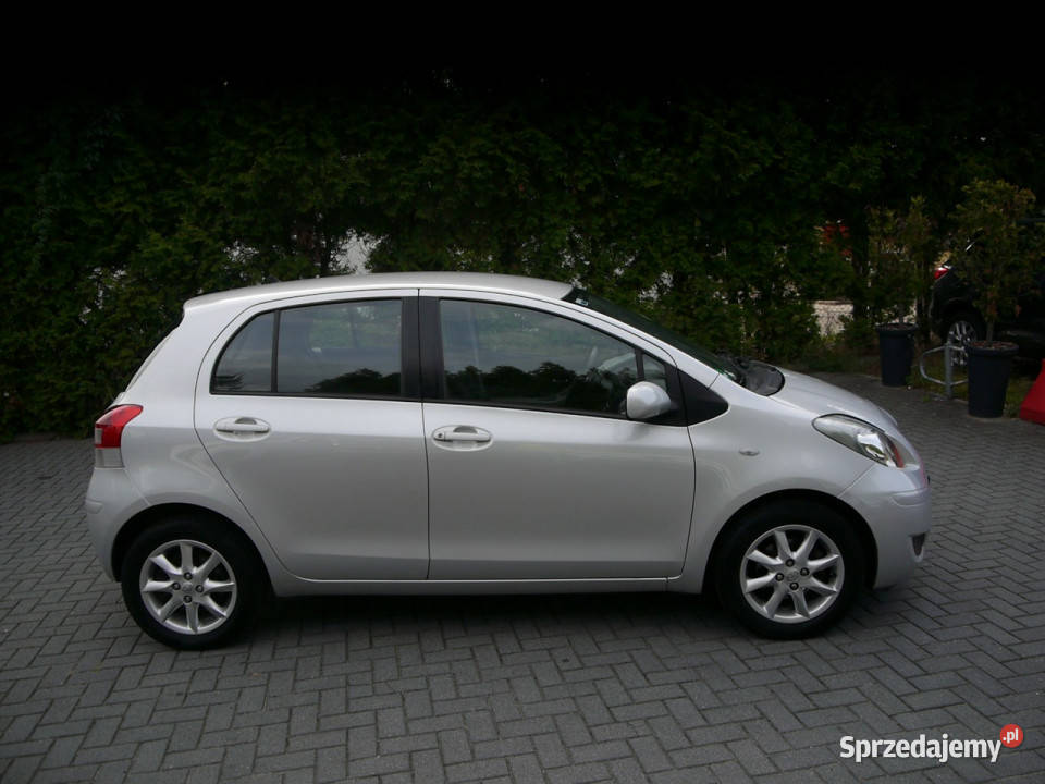 Toyota Yaris 13 Automat Stan b bez rdzy 4/5 Częstochowa
