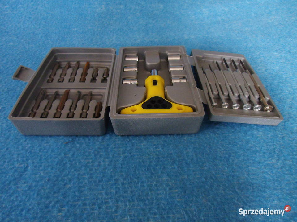 komplet narzędzi widoczny na zdjęciu Ręczne Bielawa