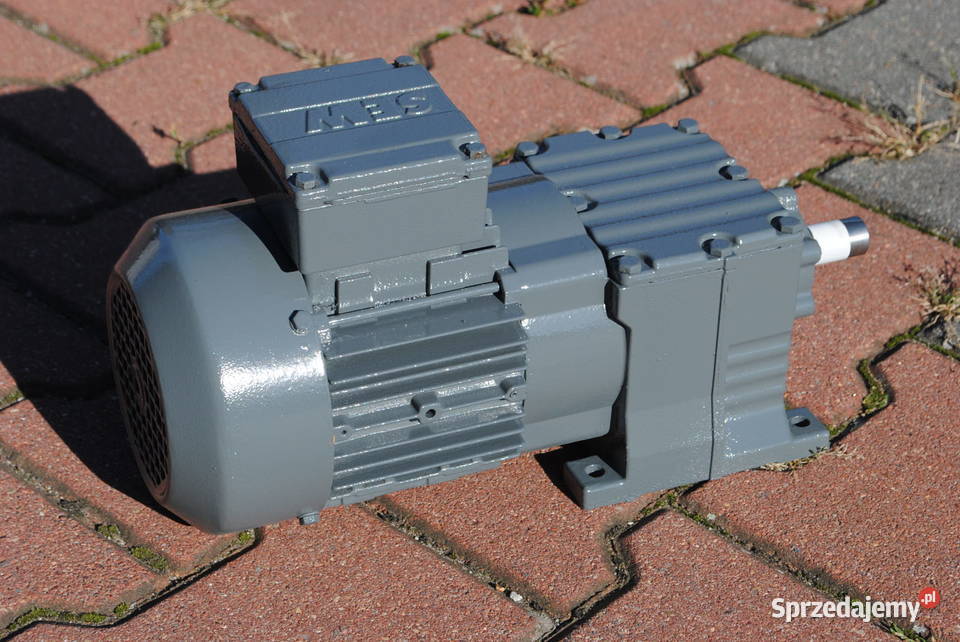 Motoreduktor 037kw 187obrmin Firmy SEW Kargowa