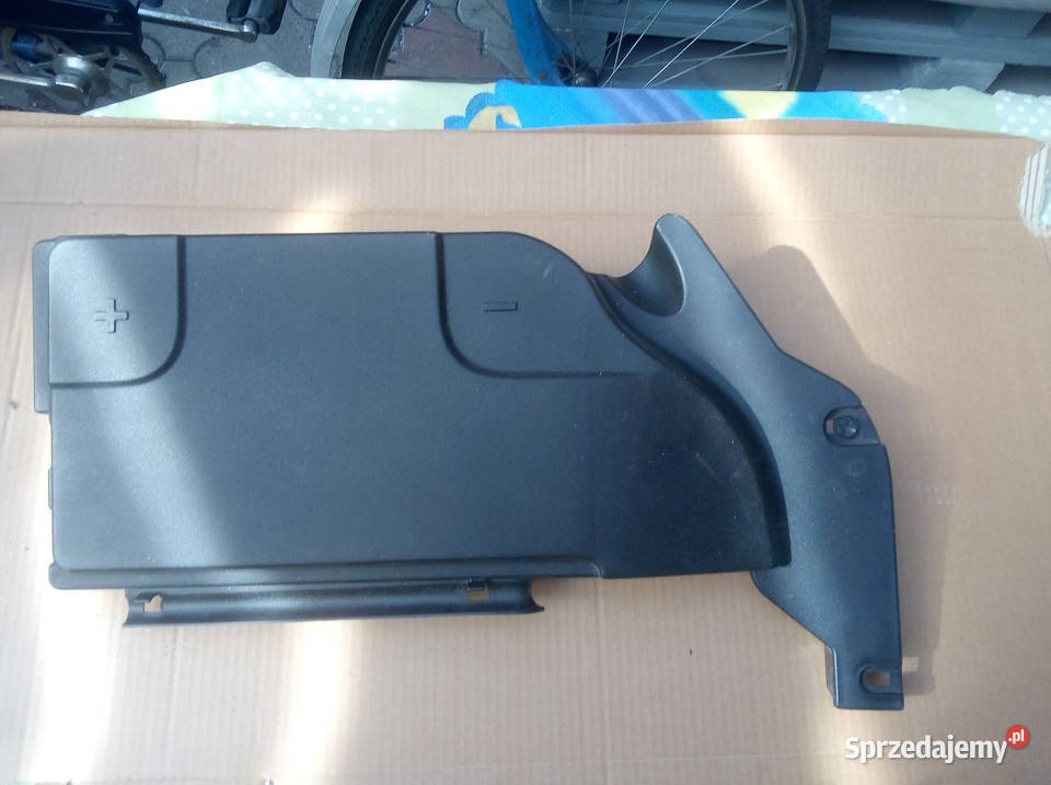Pokrywa akumulatora Saab 93 z 2008 r Ostrów Wielkopolski