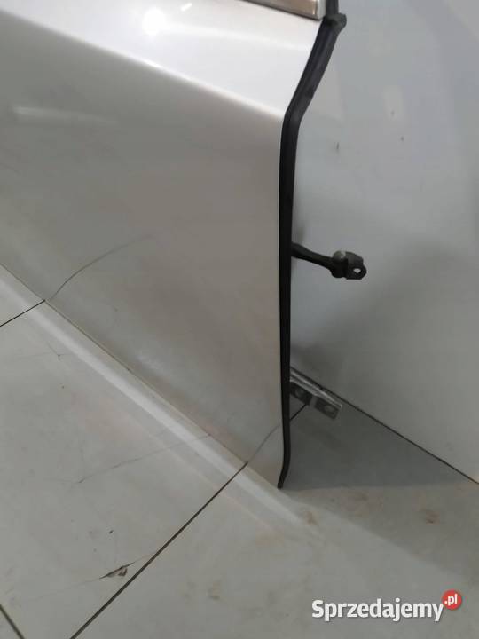 DRZWI PRAWE PRZÓD 71116 Volvo V40 II 20122019 Drzwi Motoryzacja