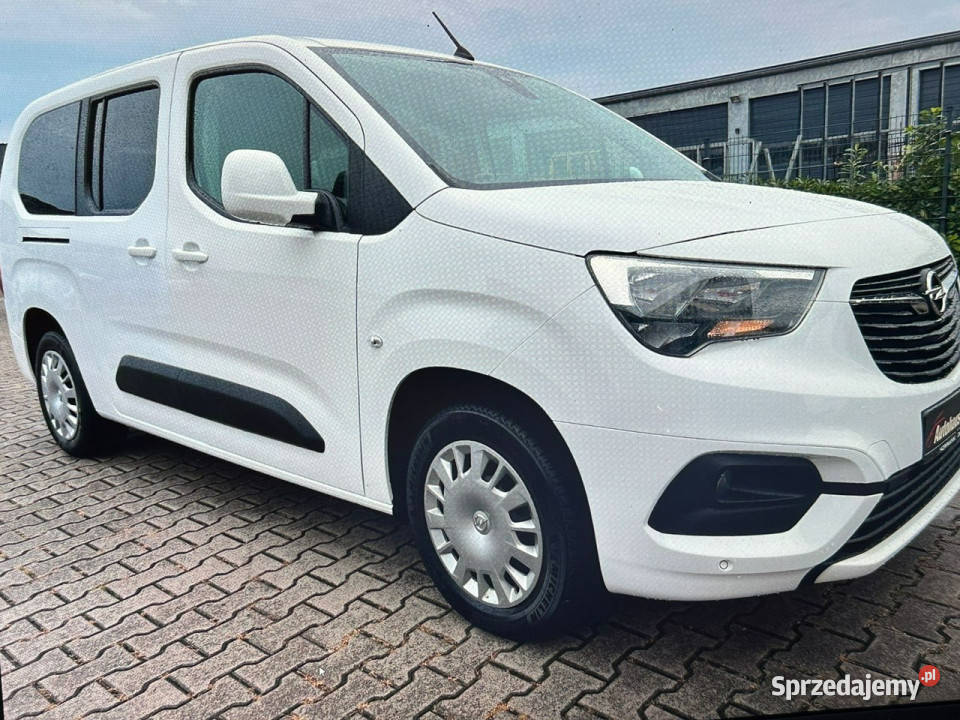 Opel Combo 15D Maxi 2021r Rampa PFRON