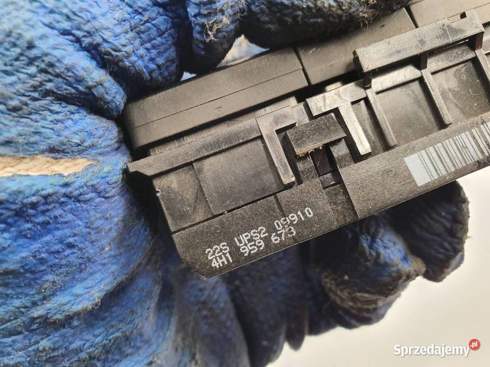 PRZYCISK AUDI A8 D4 4H0820911A kujawsko-pomorskie