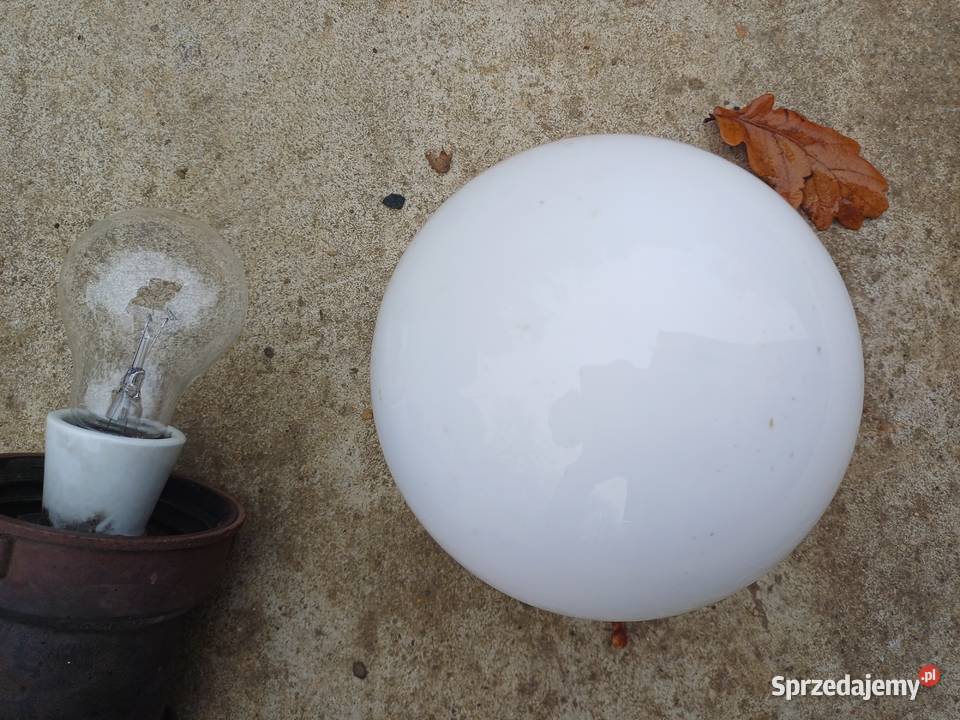 Stara lampa z bakielitowym długim łamanym Lubań sprzedam