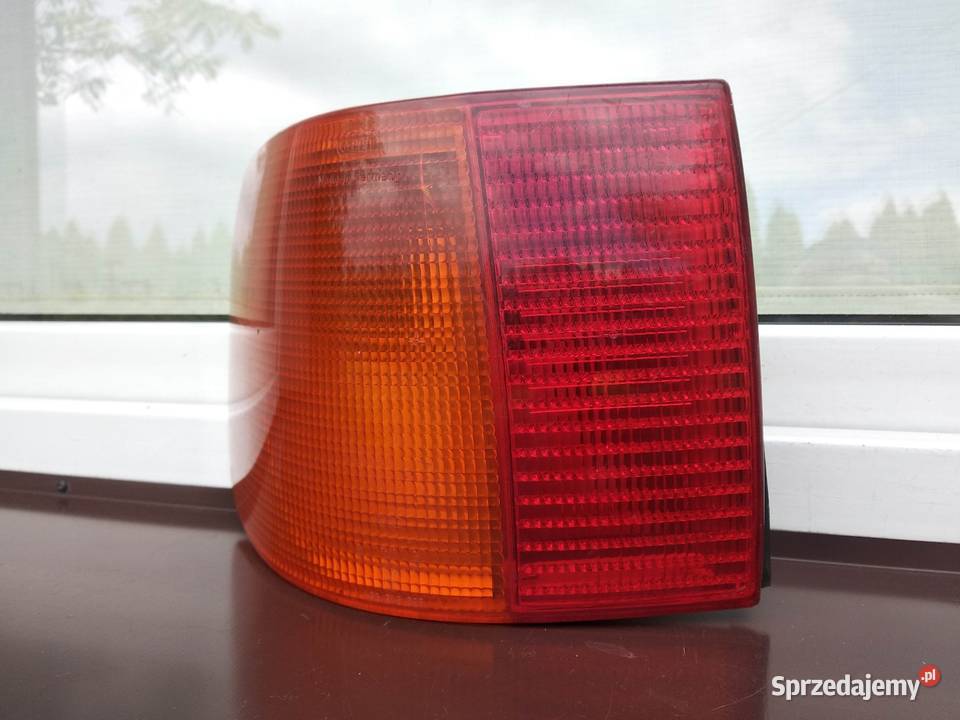 Audi 100 C4 lampa tył tylna lewa narożna w Sieradz sprzedam