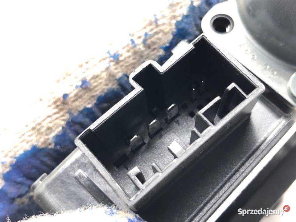 PODNOŚNIK SZYBY PRAWY TYŁ SKODA KAMIQ 5Q0959408D