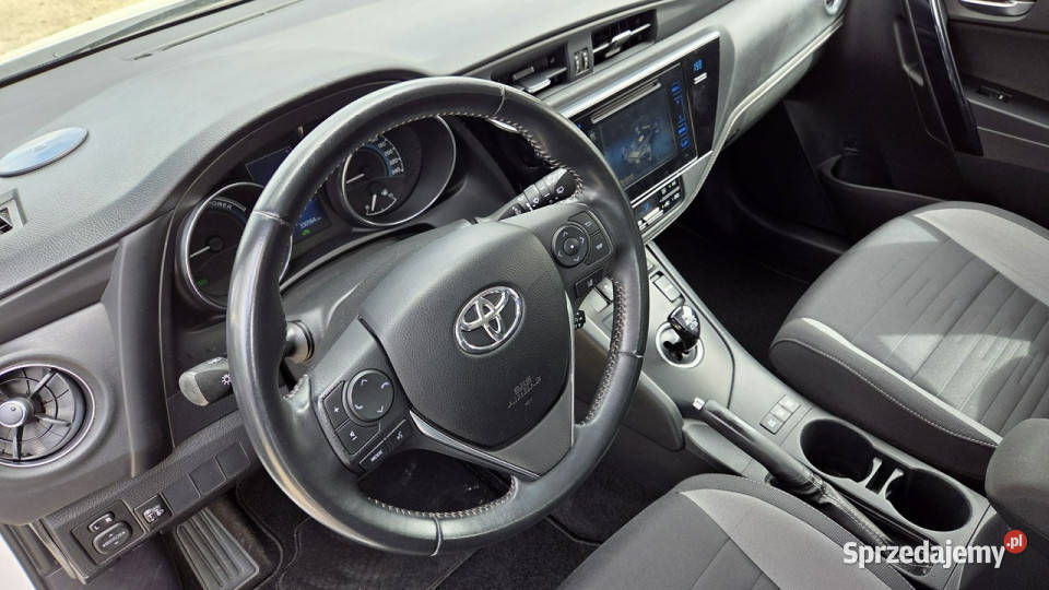 Toyota Auris 18 HSD 136 PDC Serwisowany Kamera czujnik parkowania Otwock Mały