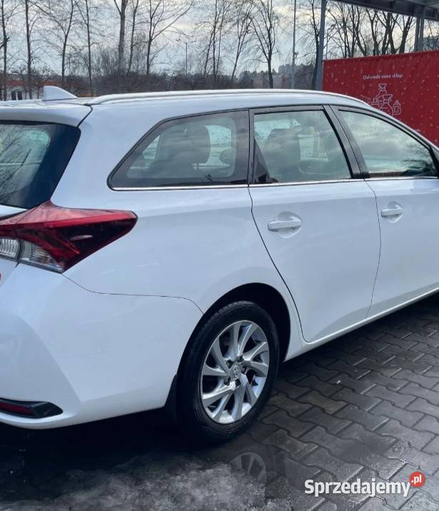 Toyota Auris 16 Krajowy serwisowany super stan ESP Zator sprzedam