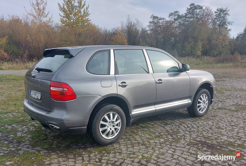 Porsche Cayenne Porsche Cayenne 30 pneumatyka nieuszkodzony