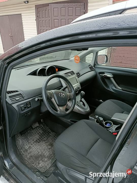 Toyota Verso 18 gaz 2009 czujnik zmierzchu sprzedam