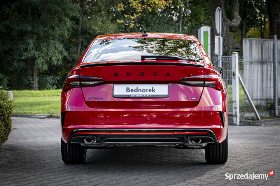 koda Octavia Octavia RS 20 TSI 265 DSG IV 2020 gniazdo SD