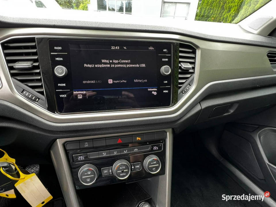 Volkswagen TRoc 10 TSI 115 PDC CarPlay Hak I