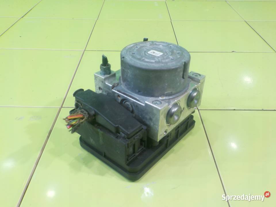 BMW 1 F20 20 D 13r 5D pompa ABS 6868638 6868637 Suków