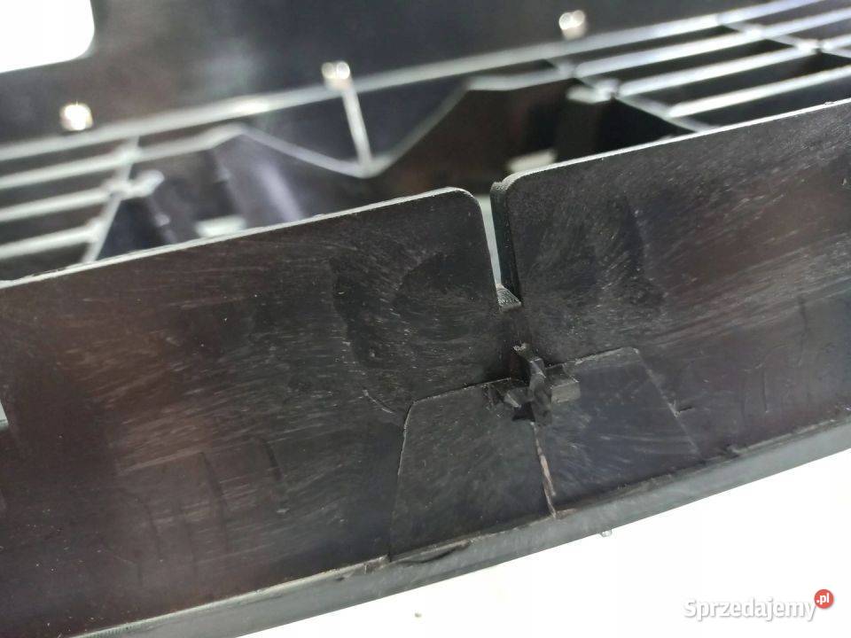 Fiat Linea 20072013 ATRAPA GRILL CHROM CZARNY osobowe Skarżysko-Kamienna