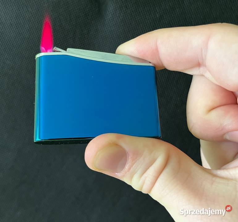 Elegancka Niebieska Zapalniczka Żarowa z Ostrowy nad Okszą