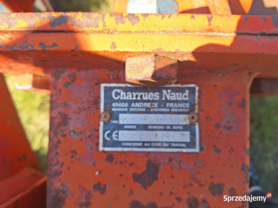 Pług obrotowy NAUD 4 skibowy model 49600 RN02 Szlachcin