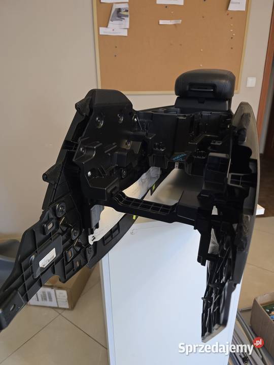 Komplety Wnętrze KIA SPORTAGE V NQ5 Kanapa Tunel Zaczernie