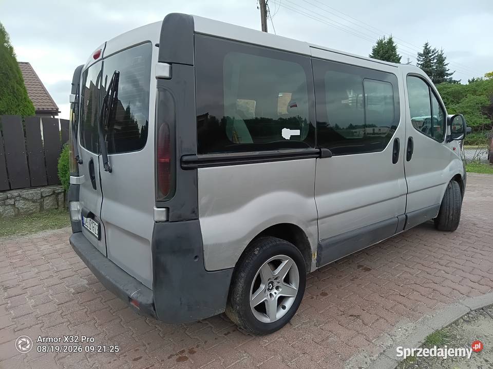 RENAULT TRAFIC 19dci 9x osob lekko uszkodz Września
