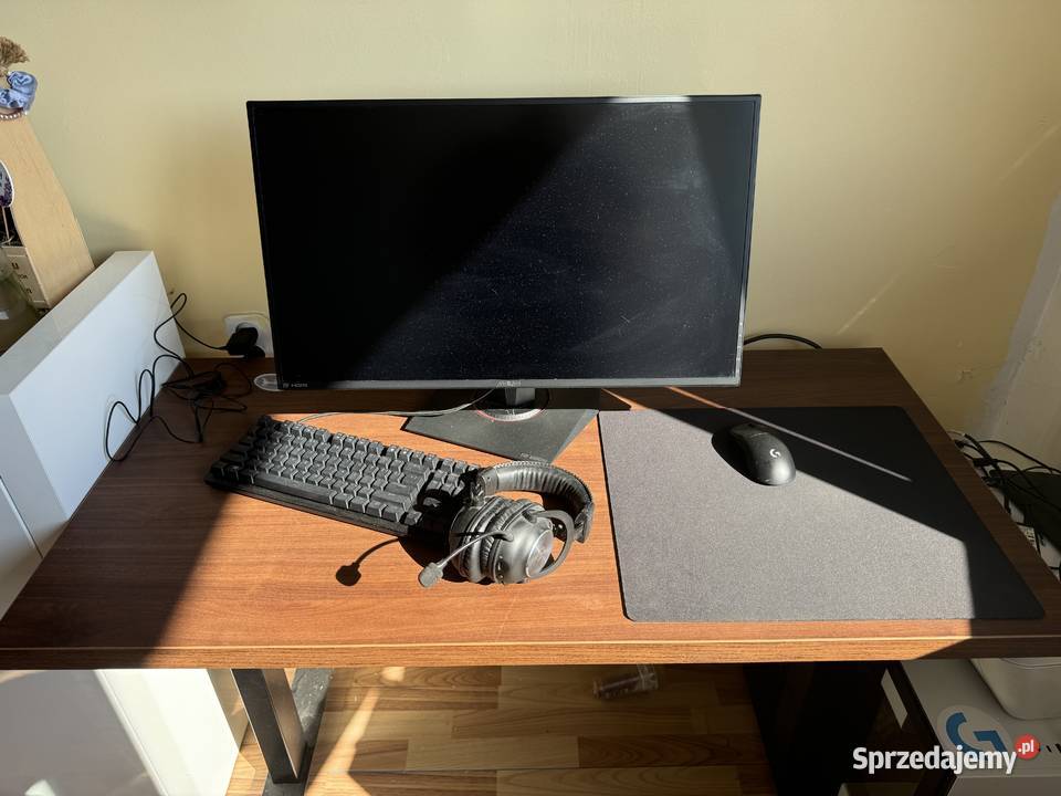 Komputer stacjonarny I710700K całe stanowisko zachodniopomorskie Tuczno sprzedam