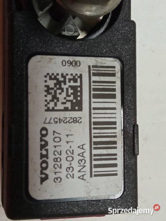 WZMACNIACZ ANTENY KOMPLET 31282107 7CP118C847CA sprzedam