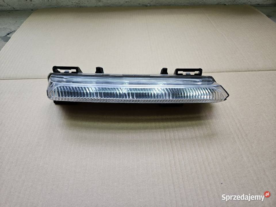 MERCEDES W204 HALOGEN DRL LED ZDERZAKA PRAWY prawe Światła do jazdy dziennej DRL wielkopolskie Międzychód