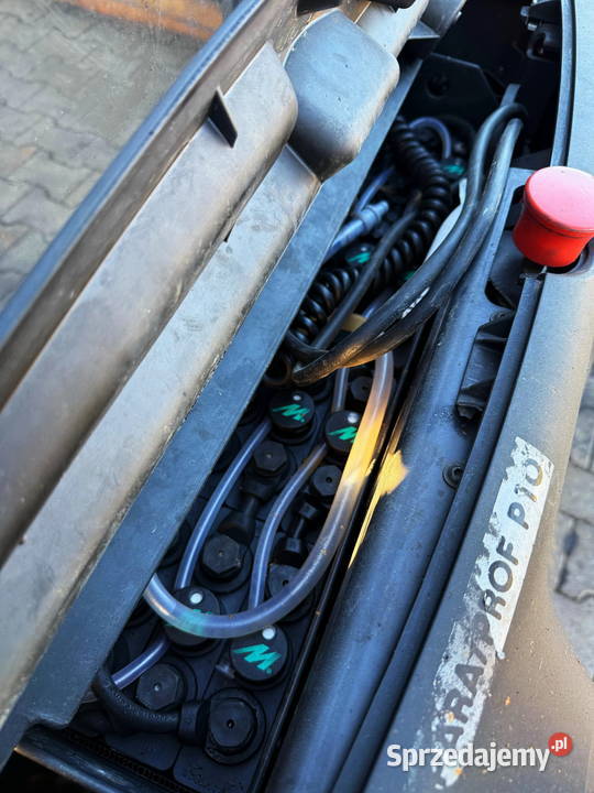 wózek paletowy z masztem LINDE L10 podnoszenie Działoszyn sprzedam