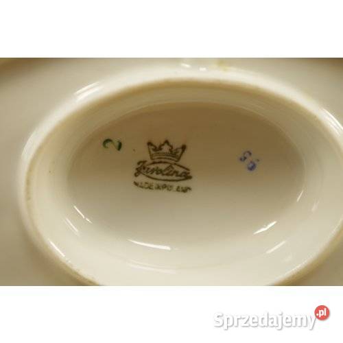 Porcelanowa sosjerka z podstawką Karolina