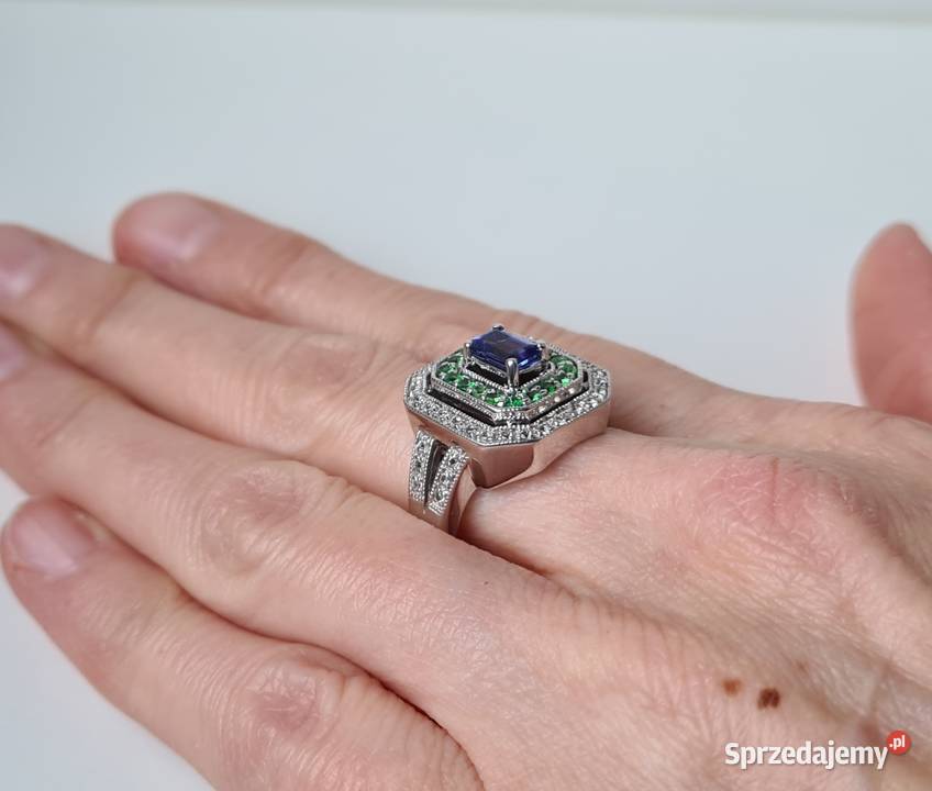 Srebrny pierścionek z tanzanitem tsavorytami i srebro mazowieckie Otwock