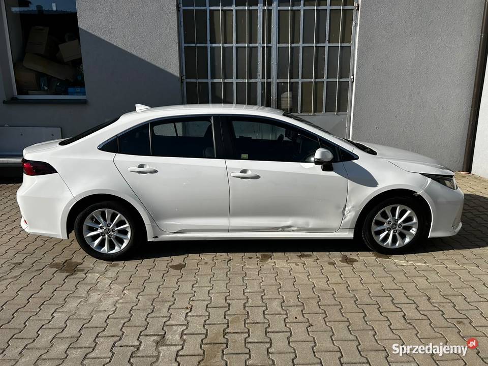 Toyota Corolla 15 Comfort benzyna+LPG Samochody osobowe Nowy Świętów