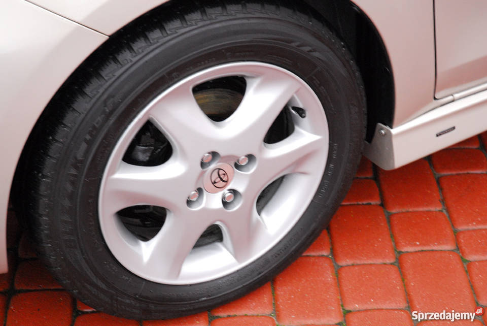 TOYOTA YARIS II 2010 r 13 Benzyna 100 Wersja SOL benzyna Kielce