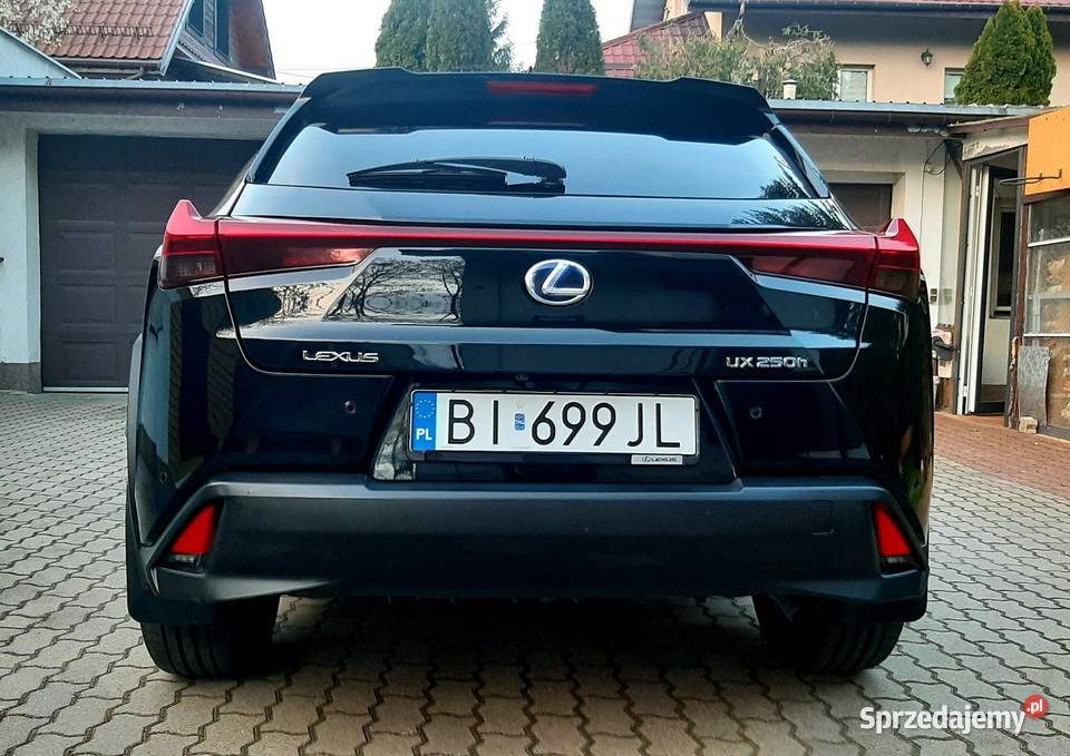 Lexus UX 250H hybrid zmieniarka CD