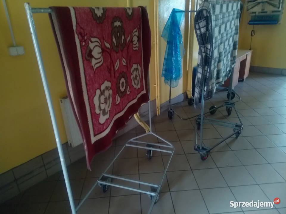 Profesjonalne wieszaki odzieżowe wózki balansowe