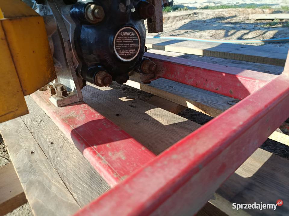 Opryskiwacz pilmet zawieszany 300 litrów Grójec