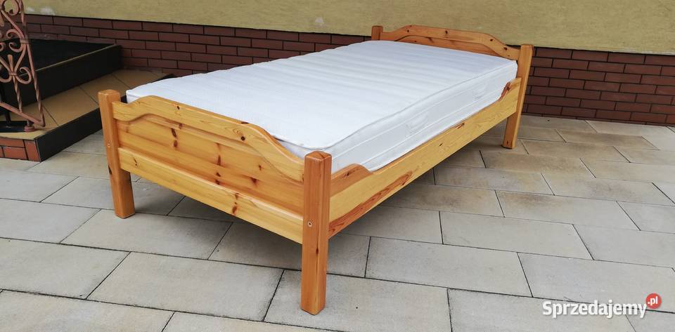 Łóżko sosnowe drewniane 100x200 z materacem Sulbiny