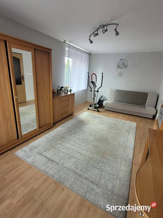 Solidny dom w Wieruszowie gotowy do zamieszkania Wieruszów